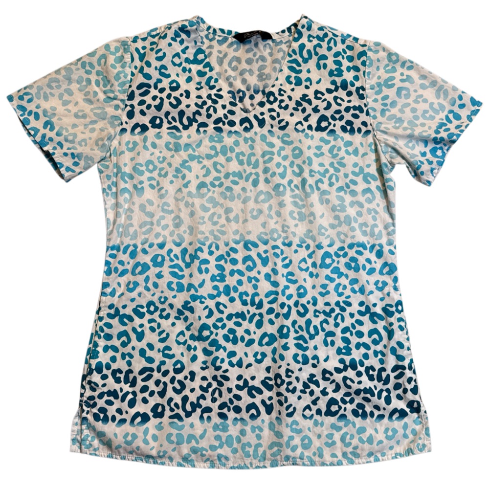 Zoe + Chloe Blue Leopard Print Scrub Top Size XS